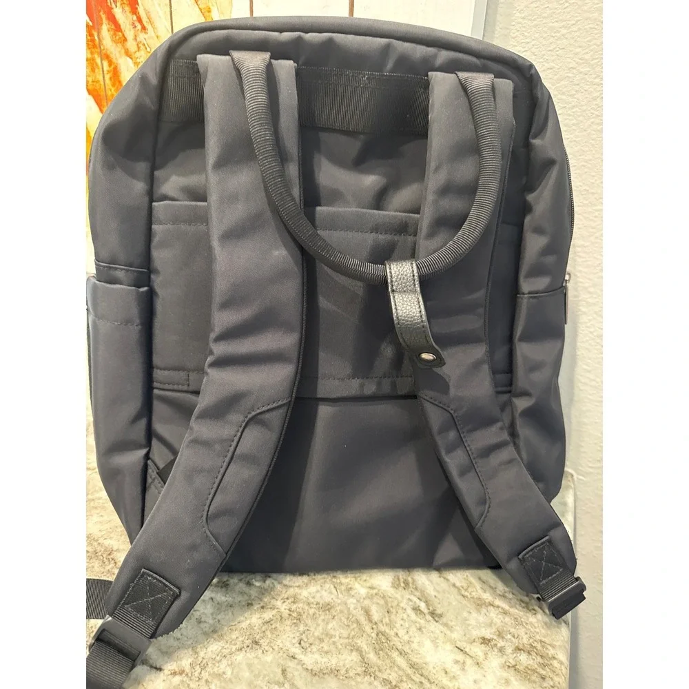 Open Story Commuter Backpack‎ Black Padded Laptop Pocket School Work Travel